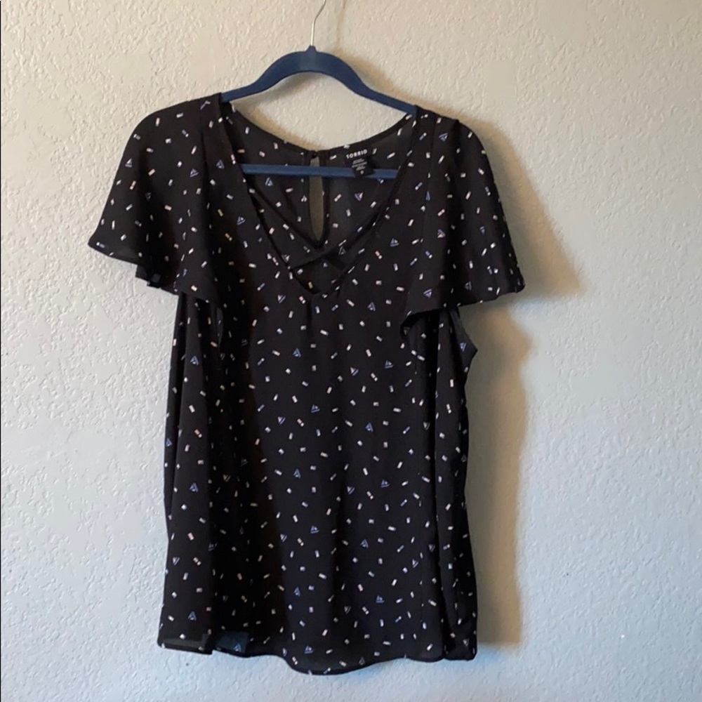 Torrid black flutter sleeve top size 0